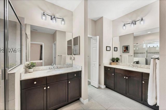 1038 BUTTERCUP GLEN, Bradenton, FL 34212