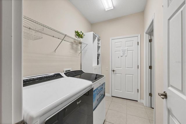 1038 BUTTERCUP GLEN, Bradenton, FL 34212