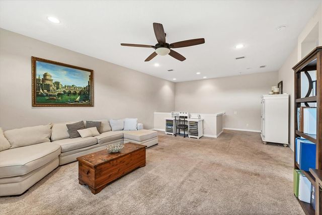 1038 BUTTERCUP GLEN, Bradenton, FL 34212