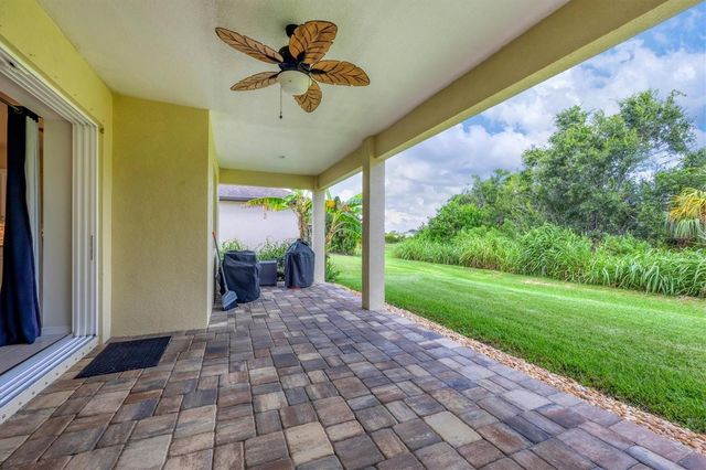 1038 BUTTERCUP GLEN, Bradenton, FL 34212