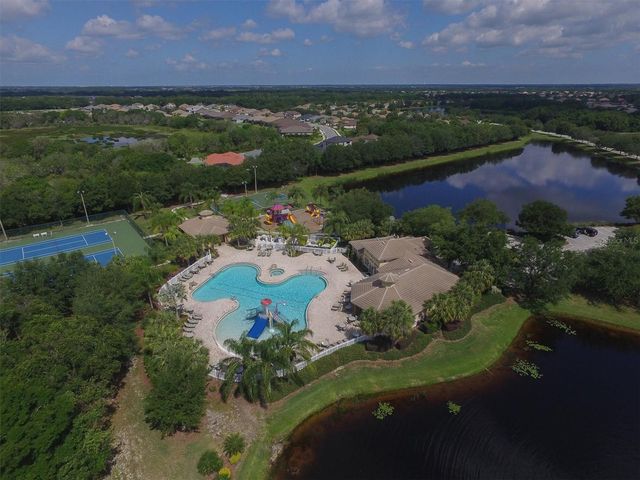 1038 BUTTERCUP GLEN, Bradenton, FL 34212