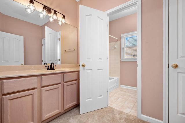 9175 WREN HILL DR, Lakeland, TN 38002