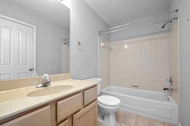 9175 WREN HILL DR, Lakeland, TN 38002