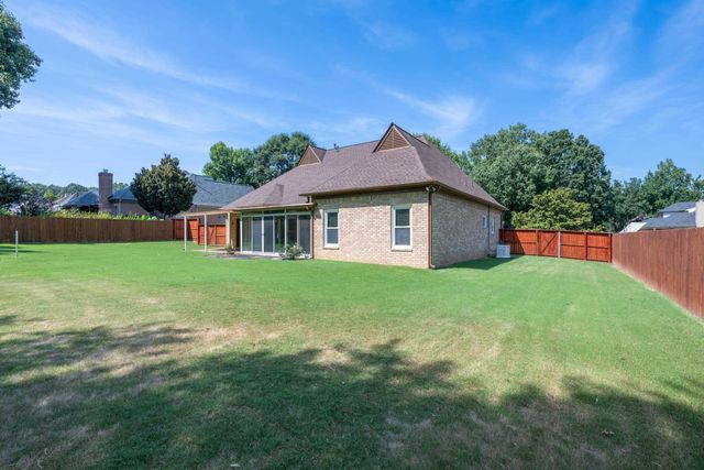 9175 WREN HILL DR, Lakeland, TN 38002