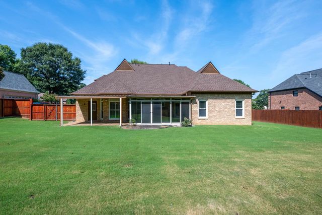 9175 WREN HILL DR, Lakeland, TN 38002