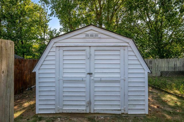 9175 WREN HILL DR, Lakeland, TN 38002