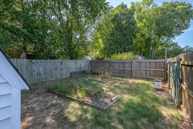 9175 WREN HILL DR, Lakeland, TN 38002