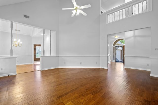 9175 WREN HILL DR, Lakeland, TN 38002