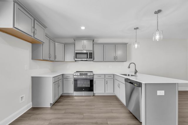 133 Quarry Point Dr C133, Clarksville, TN 37043