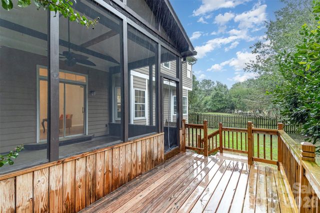 9804 Cooper Run Lane, Charlotte, NC 28269
