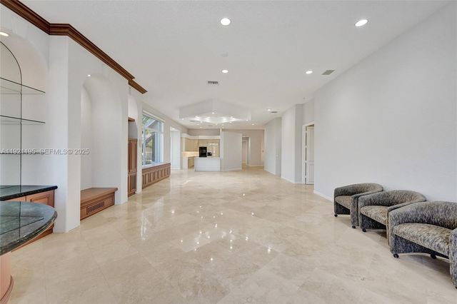 2456 Bay Isle Ct, Weston, FL 33327