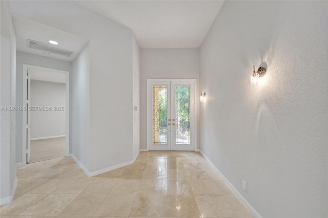 2456 Bay Isle Ct, Weston, FL 33327