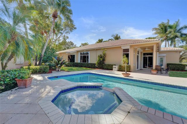 2456 Bay Isle Ct, Weston, FL 33327