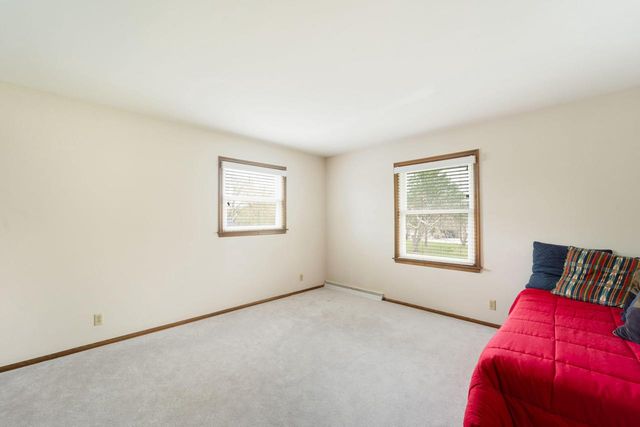 9445 Fairway DRIVE, Bayside, WI 53217