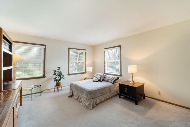 9445 Fairway DRIVE, Bayside, WI 53217