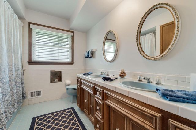 9445 Fairway DRIVE, Bayside, WI 53217
