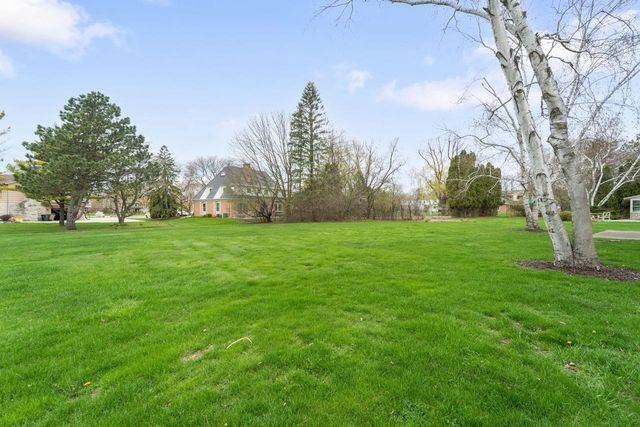 9445 Fairway DRIVE, Bayside, WI 53217