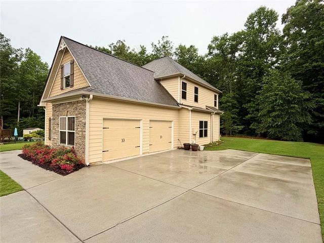 6169 Clear Brook Pass, Douglasville, GA 30135
