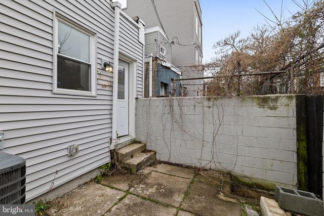 1416 N DOVER ST, Philadelphia, PA 19121