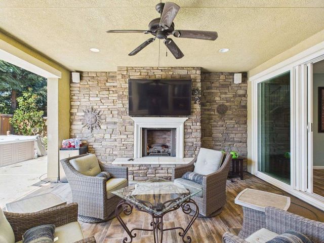 2521 Shadowbrooke Rd, Brentwood, CA 94513