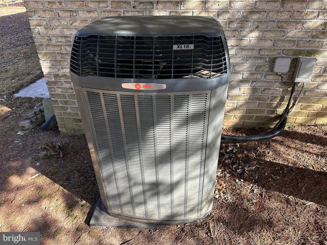 10510 HERSHEY DR, Williamsport, MD 21795