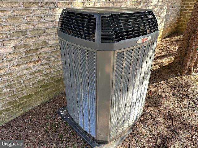 10510 HERSHEY DR, Williamsport, MD 21795