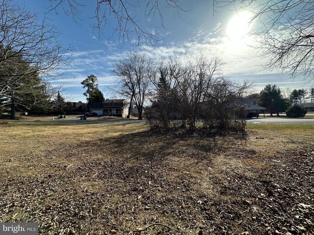 10510 HERSHEY DR, Williamsport, MD 21795