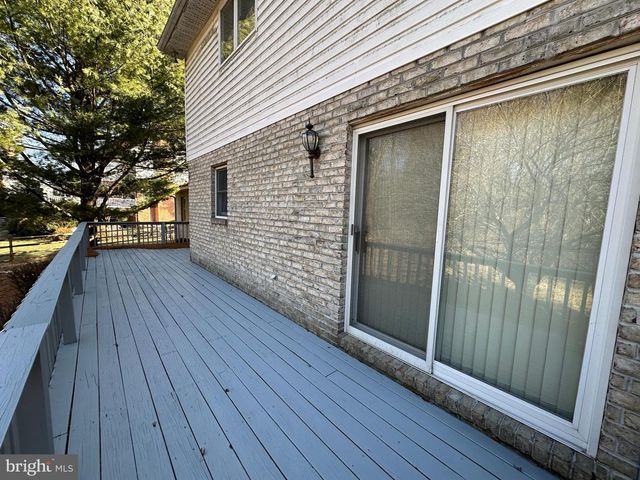 10510 HERSHEY DR, Williamsport, MD 21795