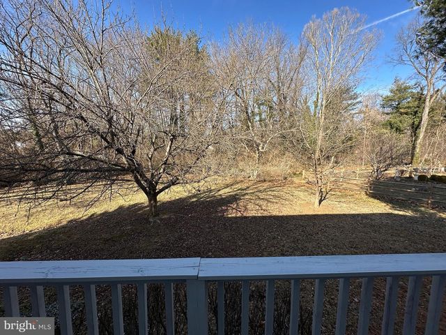 10510 HERSHEY DR, Williamsport, MD 21795