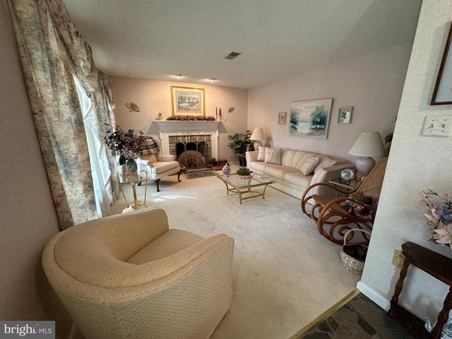 10510 HERSHEY DR, Williamsport, MD 21795