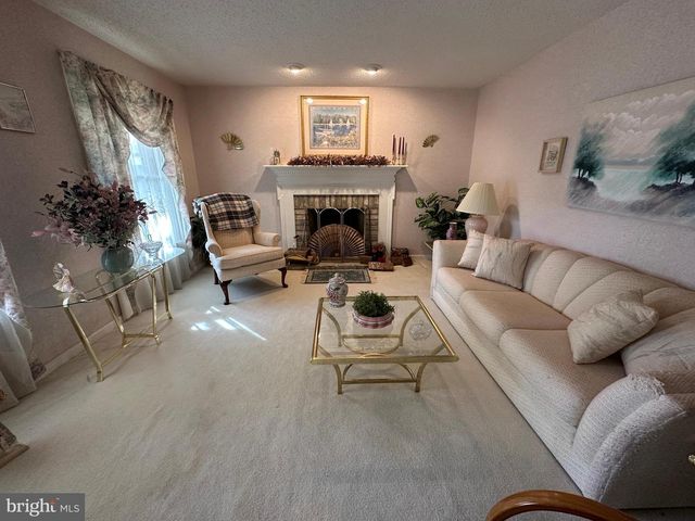 10510 HERSHEY DR, Williamsport, MD 21795