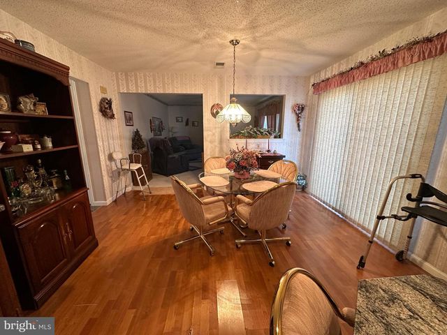 10510 HERSHEY DR, Williamsport, MD 21795