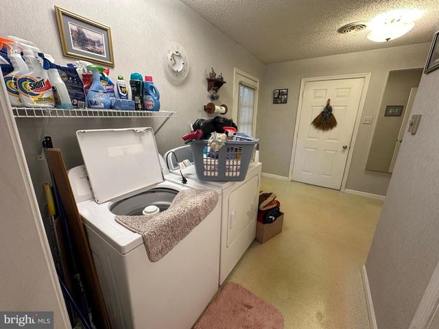 10510 HERSHEY DR, Williamsport, MD 21795