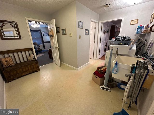 10510 HERSHEY DR, Williamsport, MD 21795