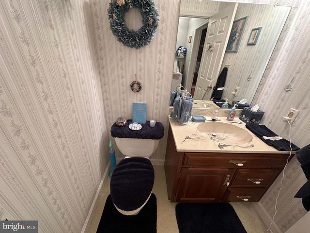 10510 HERSHEY DR, Williamsport, MD 21795