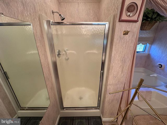 10510 HERSHEY DR, Williamsport, MD 21795