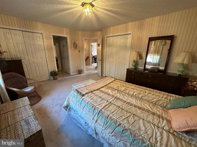 10510 HERSHEY DR, Williamsport, MD 21795