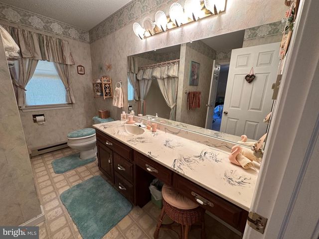 10510 HERSHEY DR, Williamsport, MD 21795