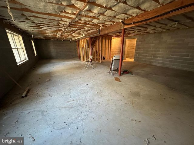 10510 HERSHEY DR, Williamsport, MD 21795