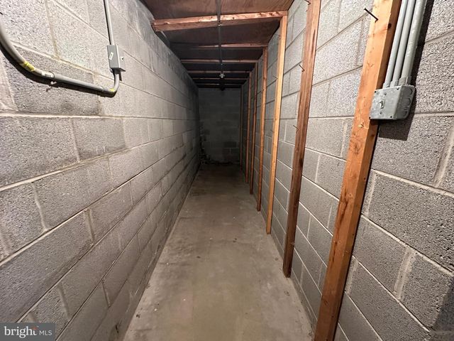 10510 HERSHEY DR, Williamsport, MD 21795