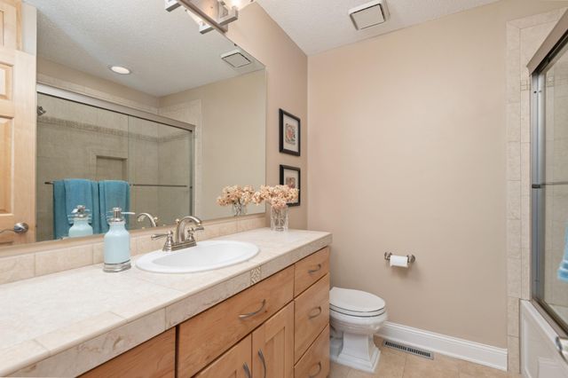 16229 Graben Court, Eden Prairie, MN 55346