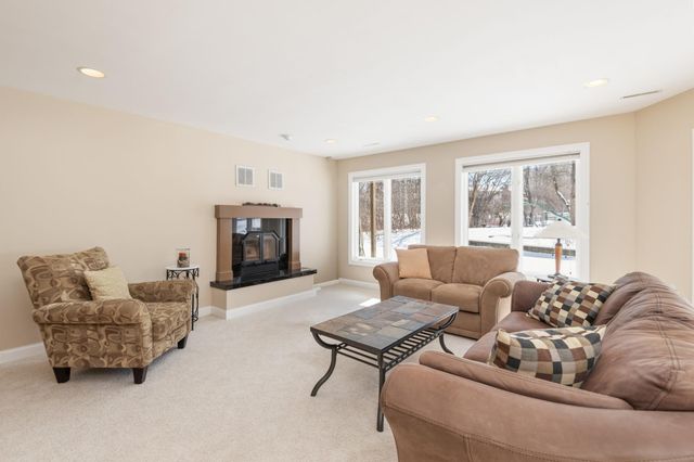 16229 Graben Court, Eden Prairie, MN 55346