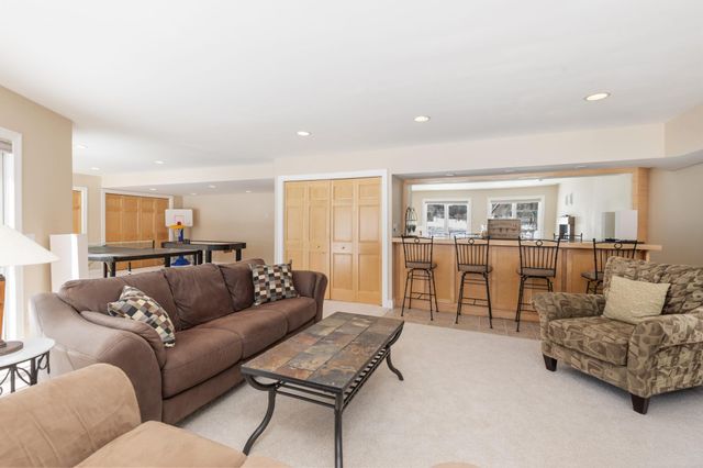 16229 Graben Court, Eden Prairie, MN 55346