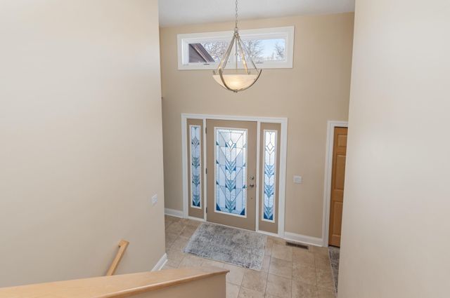 16229 Graben Court, Eden Prairie, MN 55346