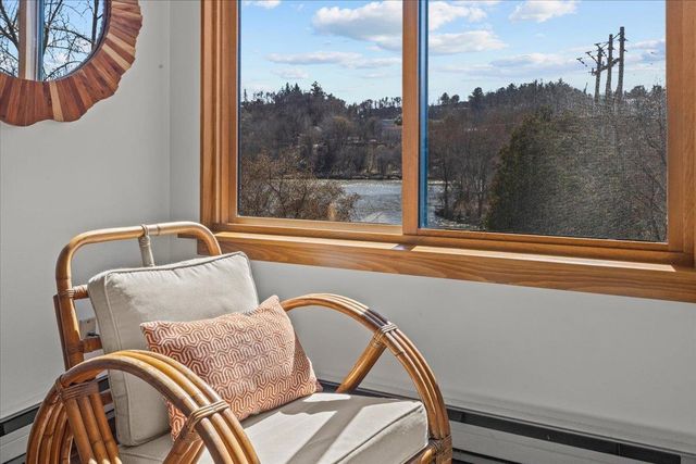 100 W Canal St Apt 4, Winooski, VT 05404