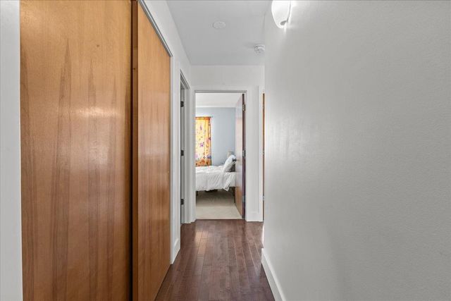 100 W Canal St Apt 4, Winooski, VT 05404