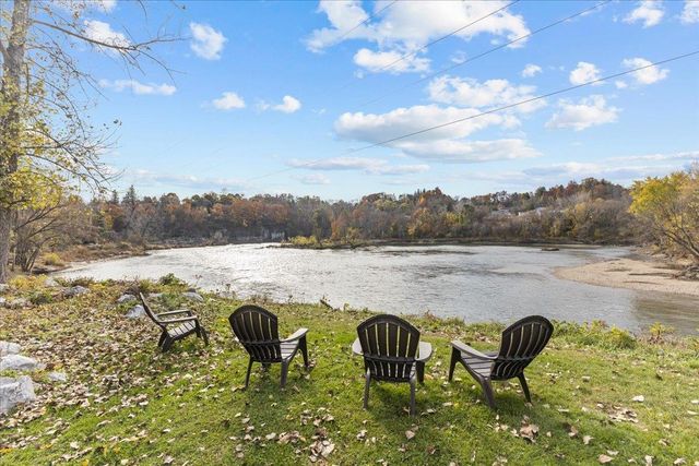 100 W Canal St Apt 4, Winooski, VT 05404