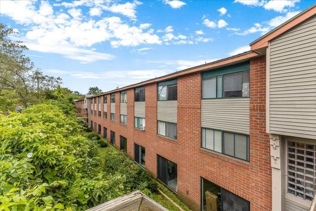 100 W Canal St Apt 4, Winooski, VT 05404