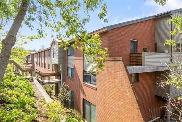 100 W Canal St Apt 4, Winooski, VT 05404