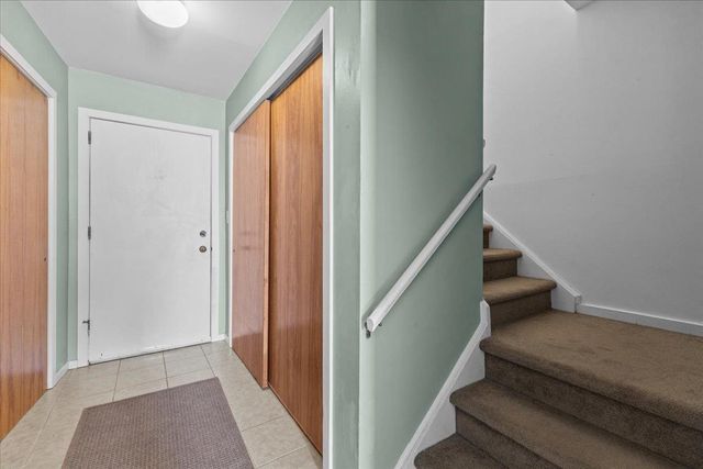 100 W Canal St Apt 4, Winooski, VT 05404